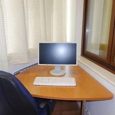 Nice Bright And Cozy With All Amenities And Convenient Transportation Apartament *